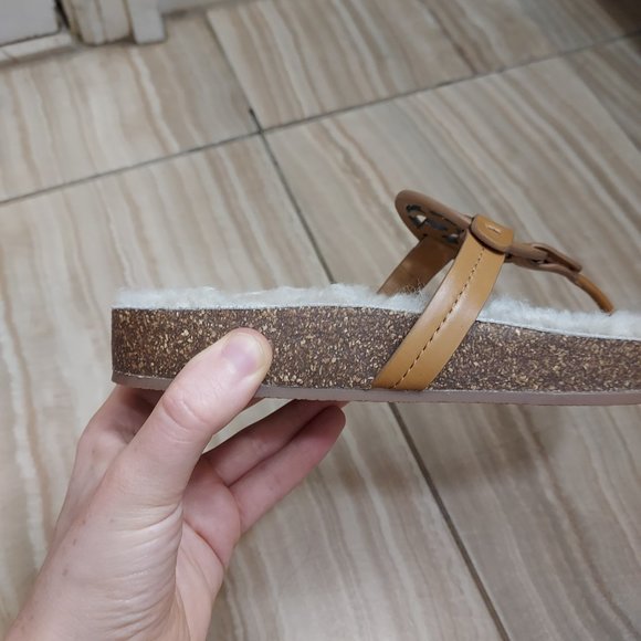TORY BURCH Brown Miller Cloud Genuine Shearling Thong Sandal - Picture 7 of 7